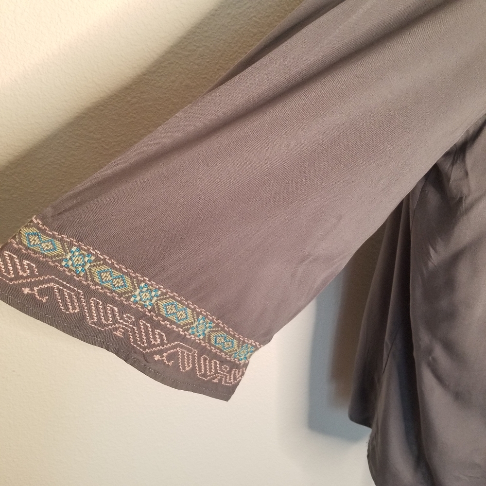 Andrée By Unit Embroidered Rayon Tunic Gray 2X Boho - Picture 6 of 9